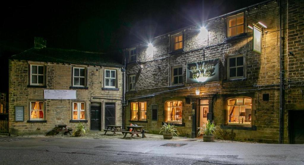 The White Horse Inn Accommodation image 1 The White Horse Inn image one