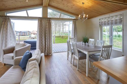Host & Stay - Salt & Seaweed Accommodation image 3 Host & Stay - Salt & Seaweed image three