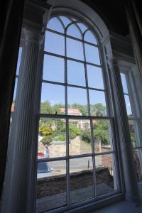 Thistlebank Townhouse image two