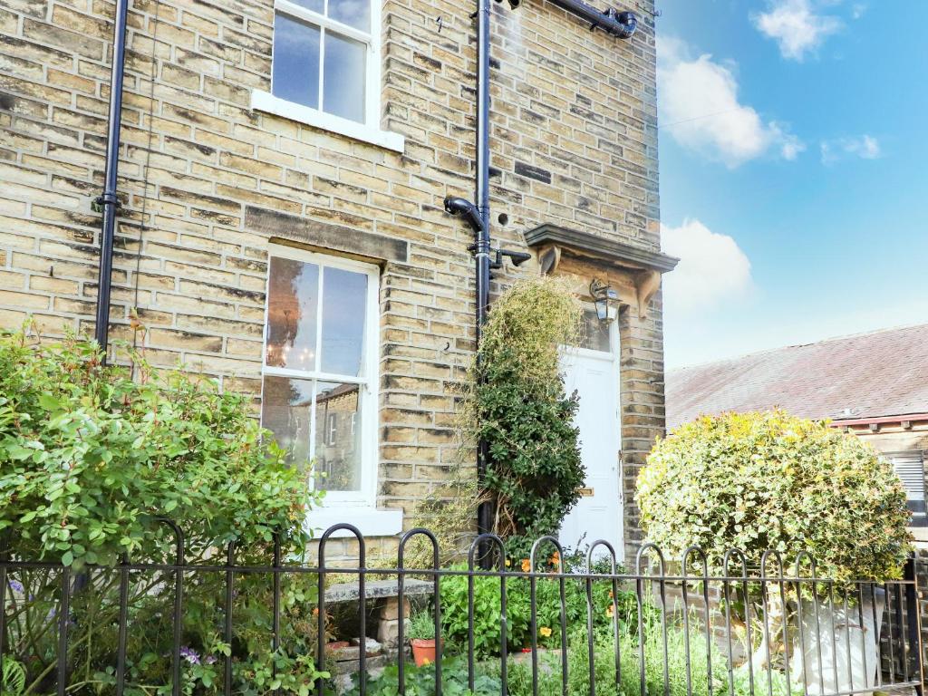 No 19, Haworth Accommodation image 1 No 19, Haworth image one