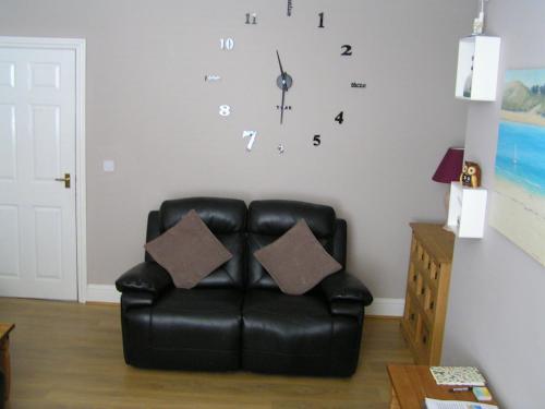2 Beach House Accommodation image 3 2 Beach House image three