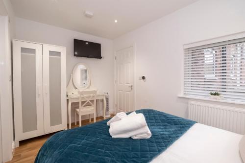Henry Court Apartment 1 Accommodation image 3 Henry Court Apartment 1 image three