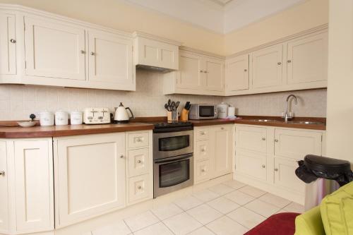 Discovery Accommodation Accommodation image 3 Discovery Accommodation image three