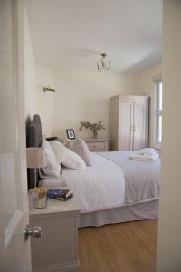 Victorian Seahouse Accommodation image 2 Victorian Seahouse image two