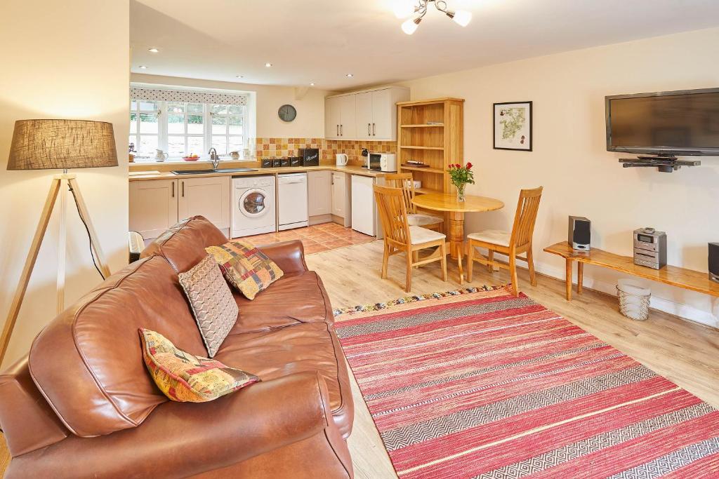 Host & Stay - Heron Cottage image one