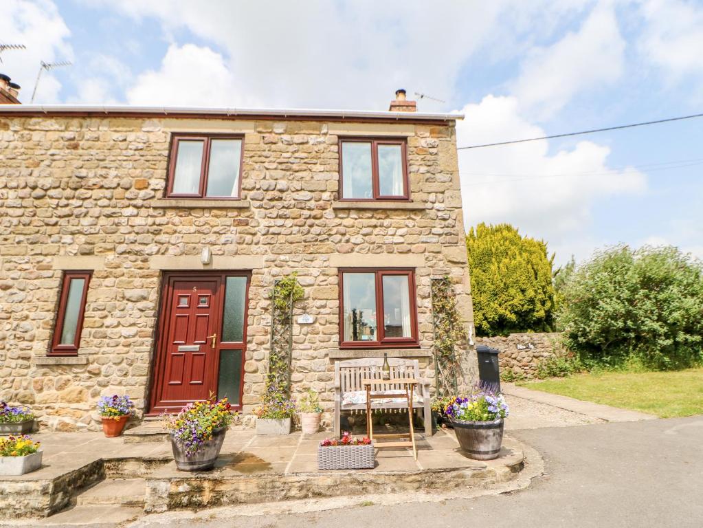 Woodside Cottage, Ripon Accommodation image 1 Woodside Cottage, Ripon image one