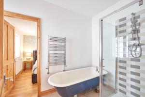 Host & Stay - Little Treasure Accommodation image 2 Host & Stay - Little Treasure image two