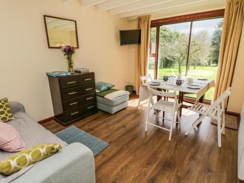 Parsonage Cottage image three