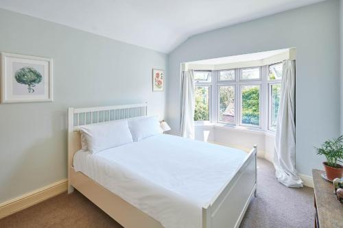 Host & Stay - Edwardian Seaside Town House image three