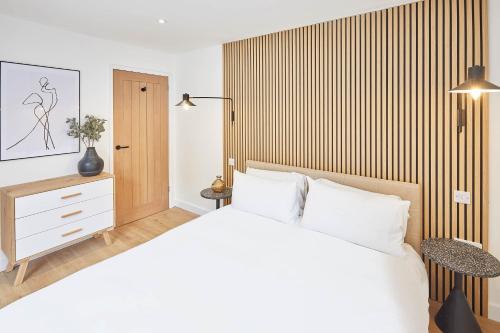 Host & Stay - Golden Lion Apartments Accommodation image 3 Host & Stay - Golden Lion Apartments image three