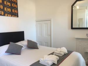 Diamonds Guest House Accommodation image 2 Diamonds Guest House image two