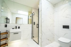 Apartment 11 - Bootham House image two