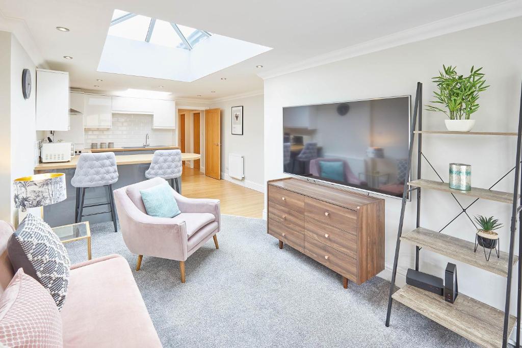 Host & Stay - The Milton Accommodation image 1 Picture of Host & Stay - The Milton