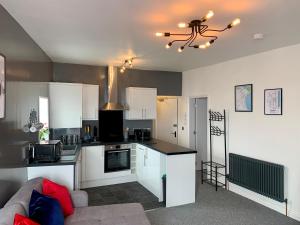 Lighthouse View - Amazing sea and beach view - Free Sky TV including Sports and Movies - Fast WIFI Accommodation image 2 Lighthouse View - Amazing sea and beach view - Free Sky TV including Sports and Movies - Fast WIFI image two