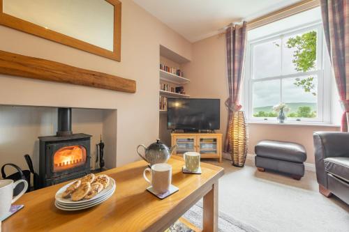 West Shaw Cote Cottage image three