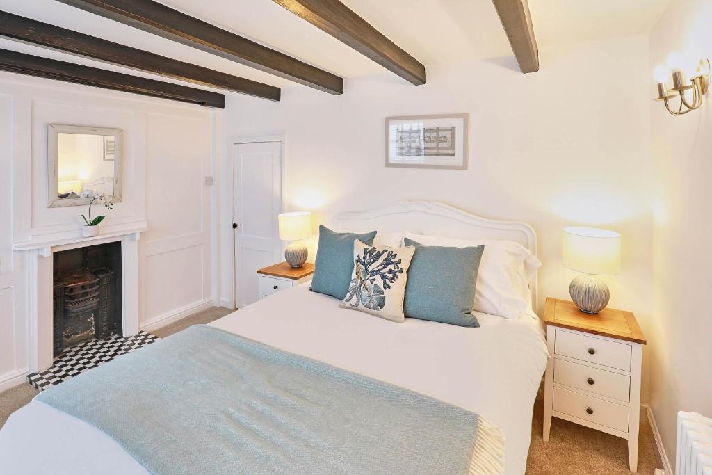 Host & Stay - Mast Cottage Accommodation image 1 Host & Stay - Mast Cottage image one
