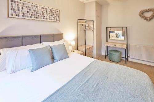 Host & Stay - The Avenue Victoria Apartment Accommodation image 3 Host & Stay - The Avenue Victoria Apartment image three