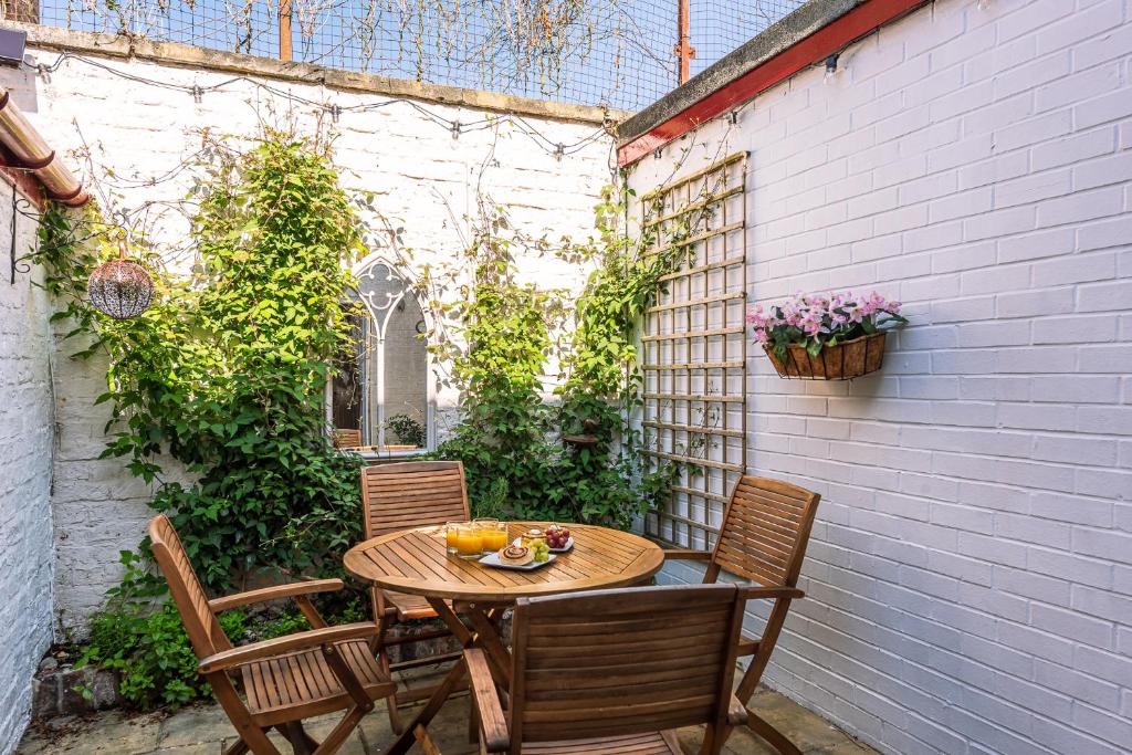 15 Brownlow Street Accommodation image 1 15 Brownlow Street image one