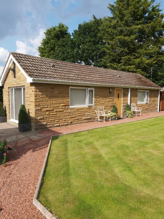 Oaktree Lodge Accommodation image 1 Oaktree Lodge image one
