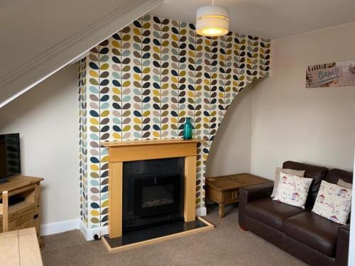 Apartment 4, Crescent Avenue Accommodation image 3 Apartment 4, Crescent Avenue image three
