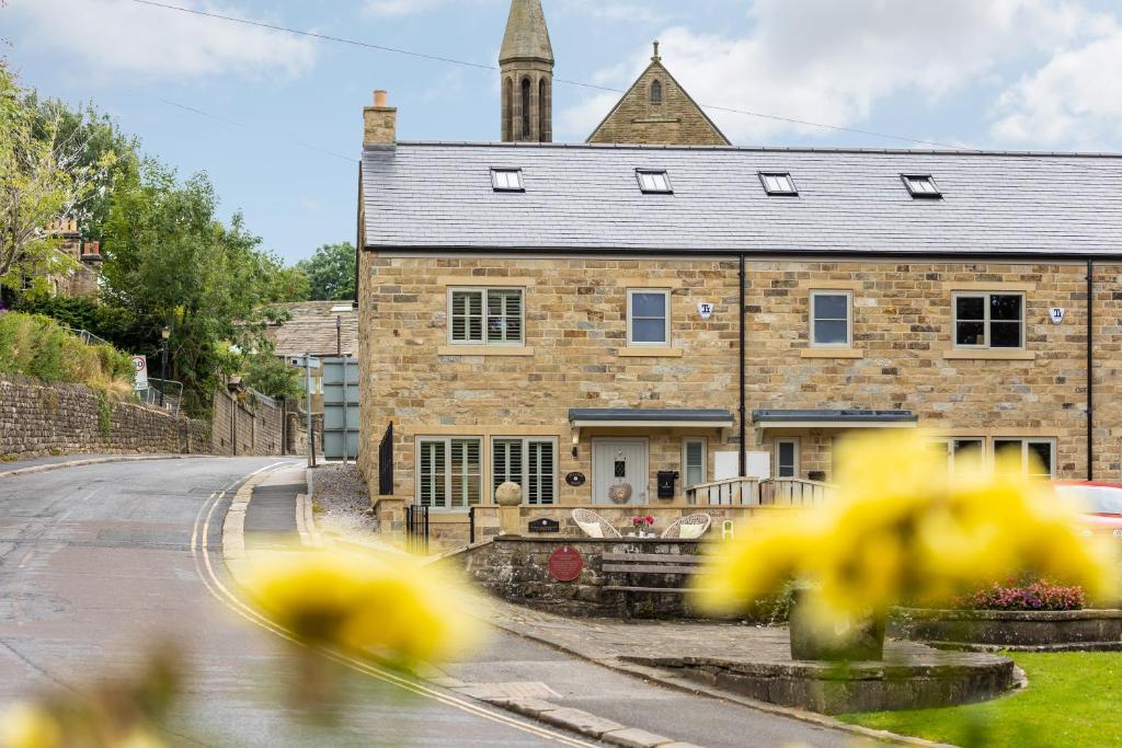 Centrally located Mews House in Pateley Bridge in the heart of the Yorkshire Dales Accommodation image 1 Centrally located Mews House in Pateley Bridge in the heart of the Yorkshire Dales image one