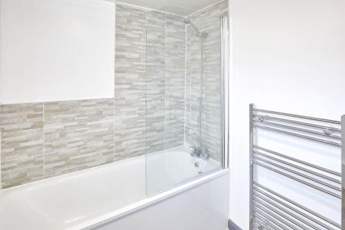 Host & Stay - Clarendon Rooms Accommodation image 3 Host & Stay - Clarendon Rooms image three