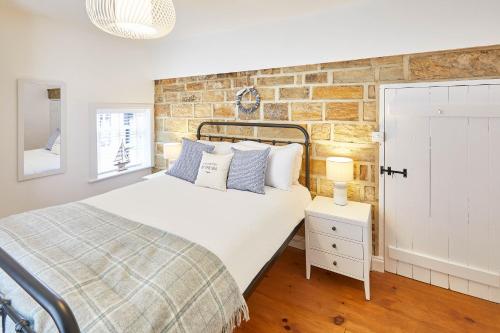 Host & Stay - Mast Cottage Accommodation image 3 Host & Stay - Mast Cottage image three