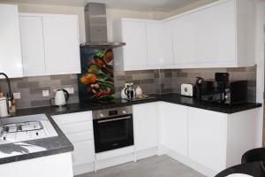 City Centre Town House with Riverside Views and Free Parking 1BAK Accommodation image 2 City Centre Town House with Riverside Views and Free Parking 1BAK image two