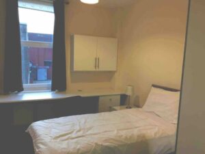 Self-catering in Stockton Page image 2 Picture of Impeccable 3-Bed Apartment in Stockton-on-Tees