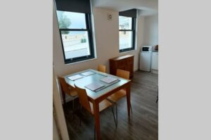 Browse B&Bs In & Near Royston, Yorkshire Page image 24 Picture of Spacious one bedroom family apartment -non smoker