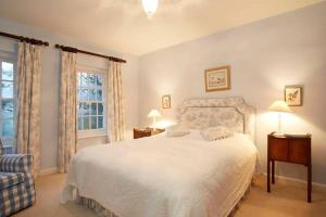 Hall Cottage, Wighill near York and Leeds Accommodation image 2 Hall Cottage, Wighill near York and Leeds image two
