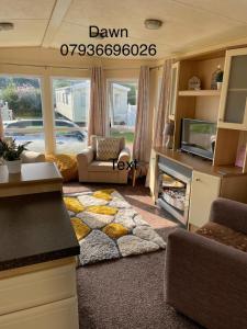 Remarkable 2-Bed Villa caravan in Driffield Accommodation image 2 Remarkable 2-Bed Villa caravan in Driffield image two