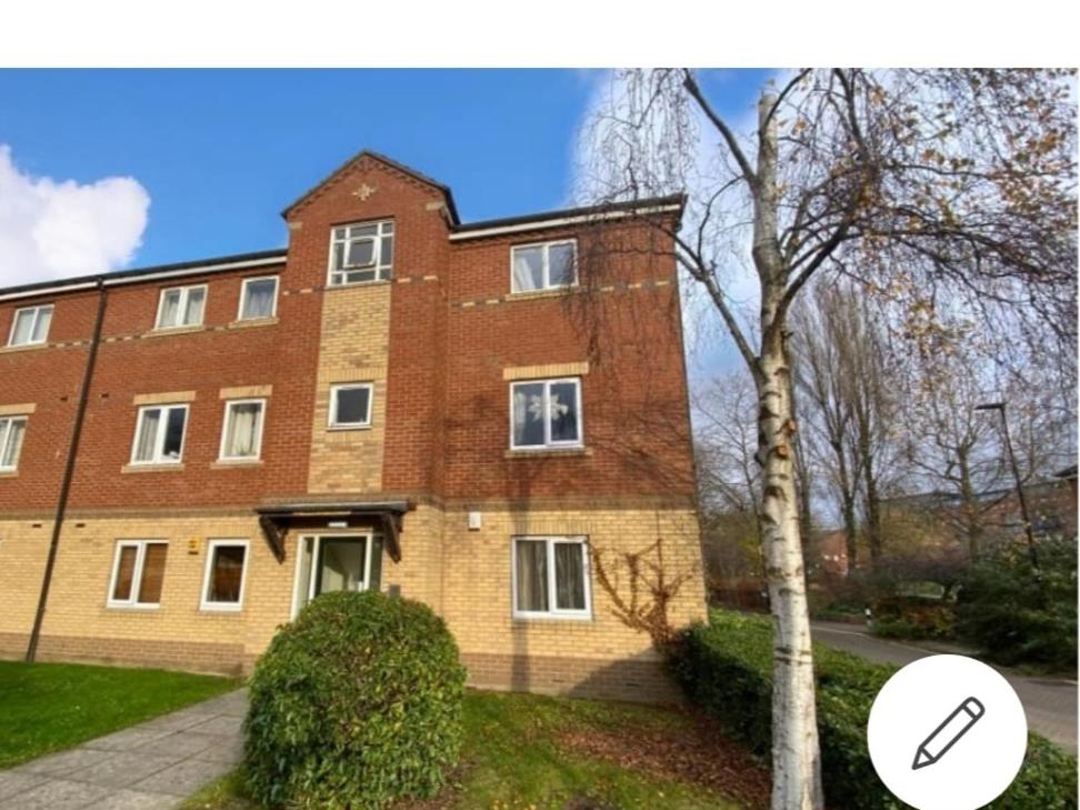 Ground Floor Apartment City Centre University Free Parking Accommodation image 1 Ground Floor Apartment City Centre University Free Parking image one