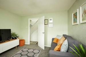 New Home! Fantastic 3 bedroom property Accommodation image 2 New Home! Fantastic 3 bedroom property image two