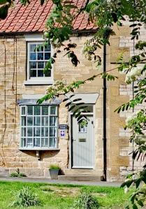 Holiday Cottages in Pickering Page image 28 Picture of Lavender Cottage