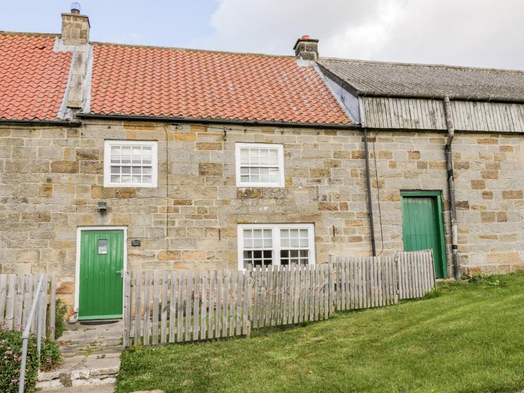 Manor House Farm Cottage Accommodation image 1 Manor House Farm Cottage image one