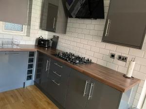 Best Priced Apartment In Hull 3 image two