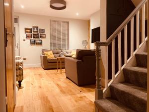 WESTREACH Filey - a 4 Bedroom, all en-suite sleep 8 Townhouse Accommodation image 2 WESTREACH Filey - a 4 Bedroom, all en-suite sleep 8 Townhouse image two