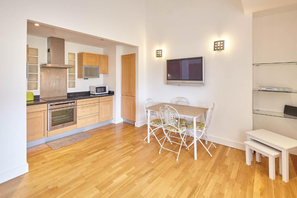 Host & Stay - Penthouse Pad Accommodation image 1 Host & Stay - Penthouse Pad image one