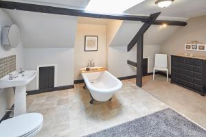 Host & Stay - Princess Place Townhouse image two
