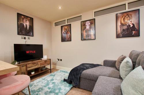The Exquisite Harrogate Abode - Sleeps 6 Accommodation image 3 The Exquisite Harrogate Abode - Sleeps 6 image three