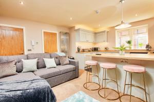 The Exquisite Harrogate Abode - Sleeps 6 Accommodation image 2 The Exquisite Harrogate Abode - Sleeps 6 image two