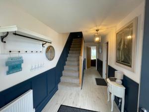 WHITBY-CAPTAINS HOUSE WHITBY - 4 bed Luxury Holiday Home Accommodation image 2 WHITBY-CAPTAINS HOUSE WHITBY - 4 bed Luxury Holiday Home image two