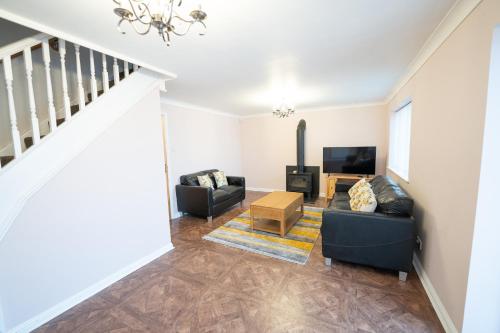 Longley Farm View -spacious 4 Bed Property Accommodation image 3 Longley Farm View -spacious 4 Bed Property image three