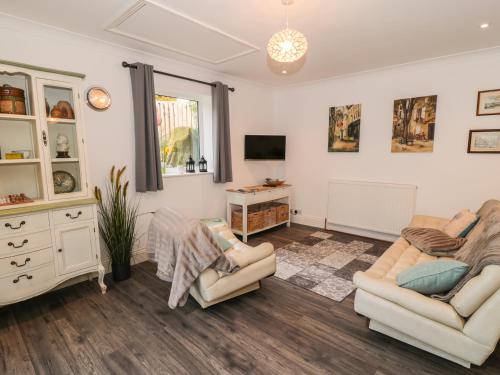 Rhinegold Bungalow, Sheffield Accommodation image 3 Rhinegold Bungalow, Sheffield image three