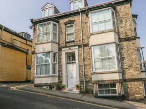 Apartments in Whitby - Prices & Bookings Page image 76 Picture of Flat 4