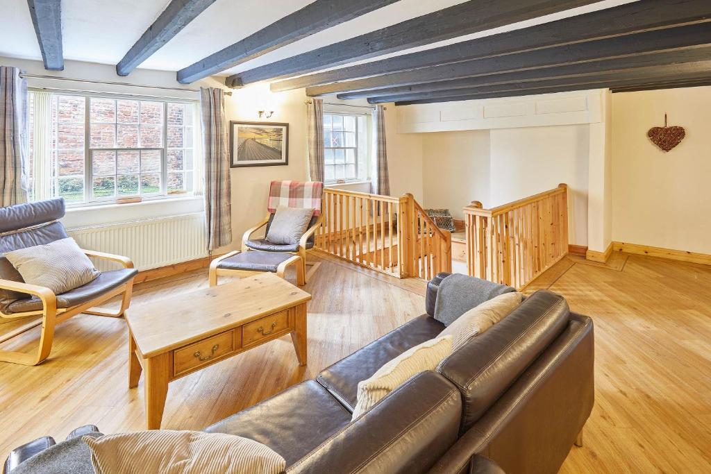 Host & Stay - Jacksons Cottage Accommodation image 1 Host & Stay - Jacksons Cottage image one