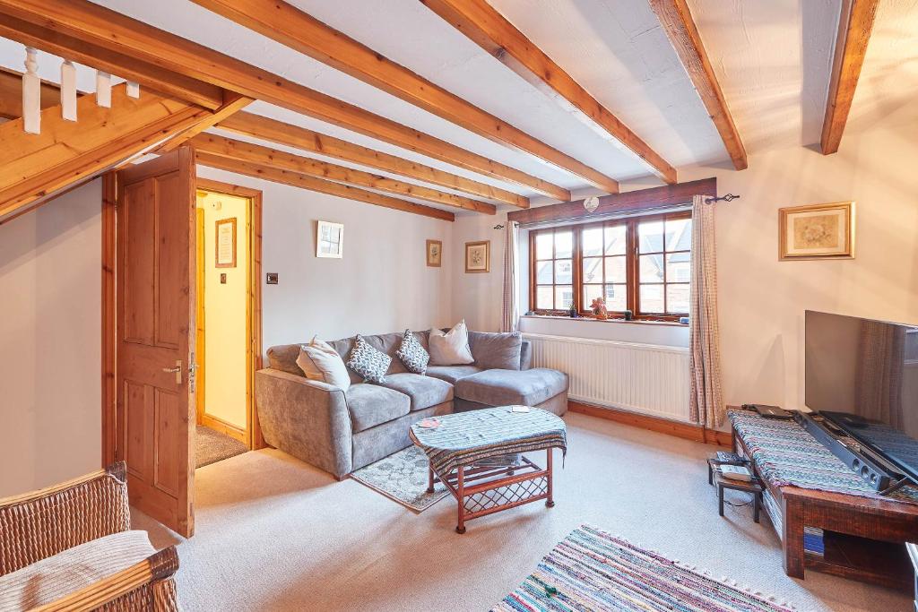 Host & Stay - Oldcorn Cottage Accommodation image 1 Host & Stay - Oldcorn Cottage image one