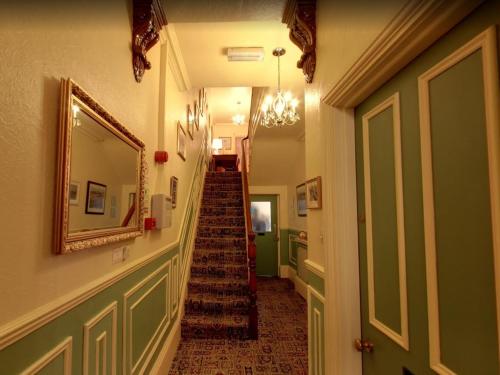 Athol House Accommodation image 3 Athol House image three