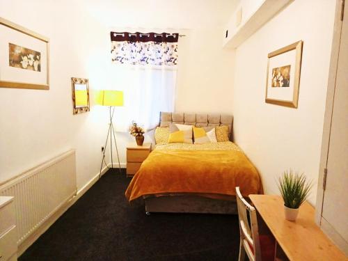 DOUBLE ROOM CLOSE TO BRADFORD UNIVERSITY AND CITY CENTRE Accommodation image 3 DOUBLE ROOM CLOSE TO BRADFORD UNIVERSITY AND CITY CENTRE image three